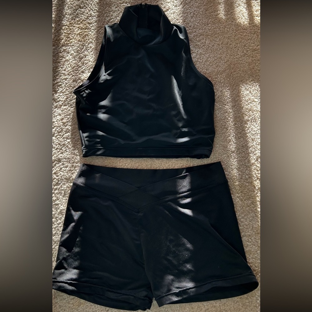 Balera Dance outfit, Hi Neck Crop Top, Shorts M